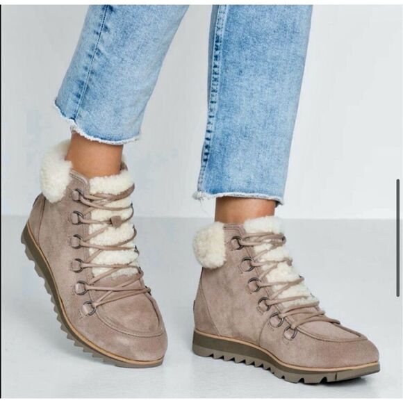 Sorel Harlow Lace Cozy Winter Boots size 6.5 Taupe - Picture 1 of 9